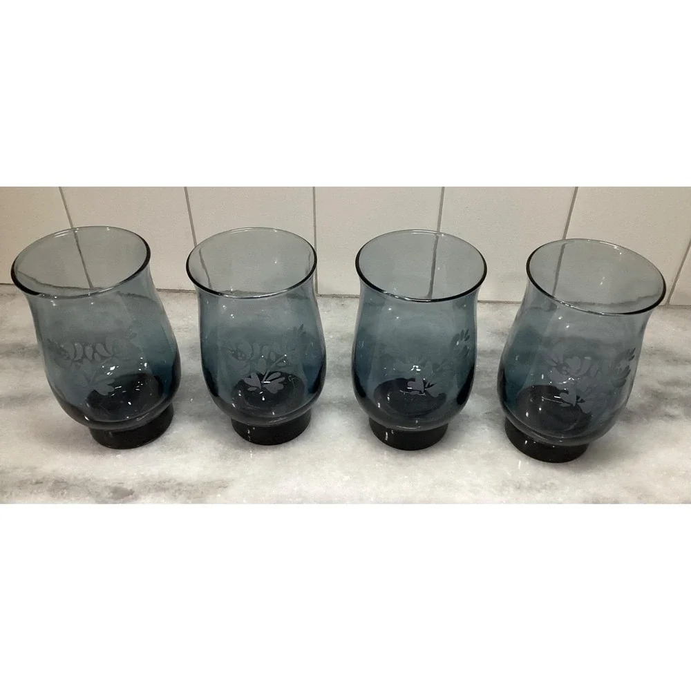 Pfaltzgraff Yorktowne Blue Tumblers, Set of 4, Vintage Etched Floral Design‎